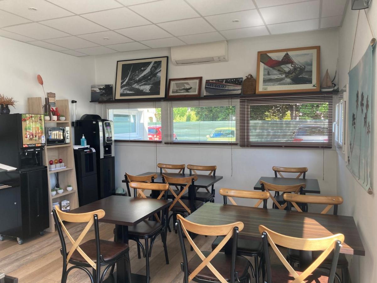 Contact Hotel Marseille Aubagne La Penne-sur-Huveaune Eksteriør billede